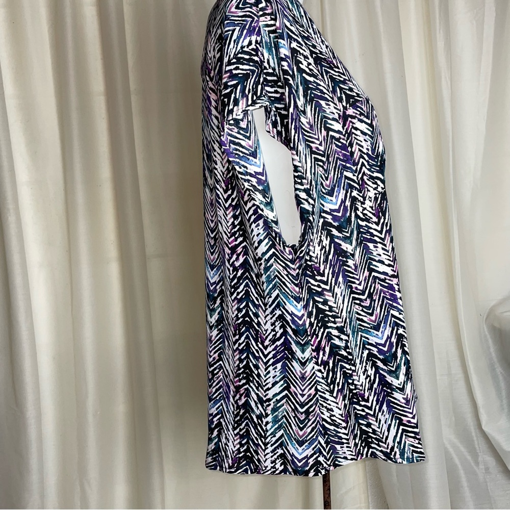 Torrid Quarter Patterned Zip Blouse - image 4